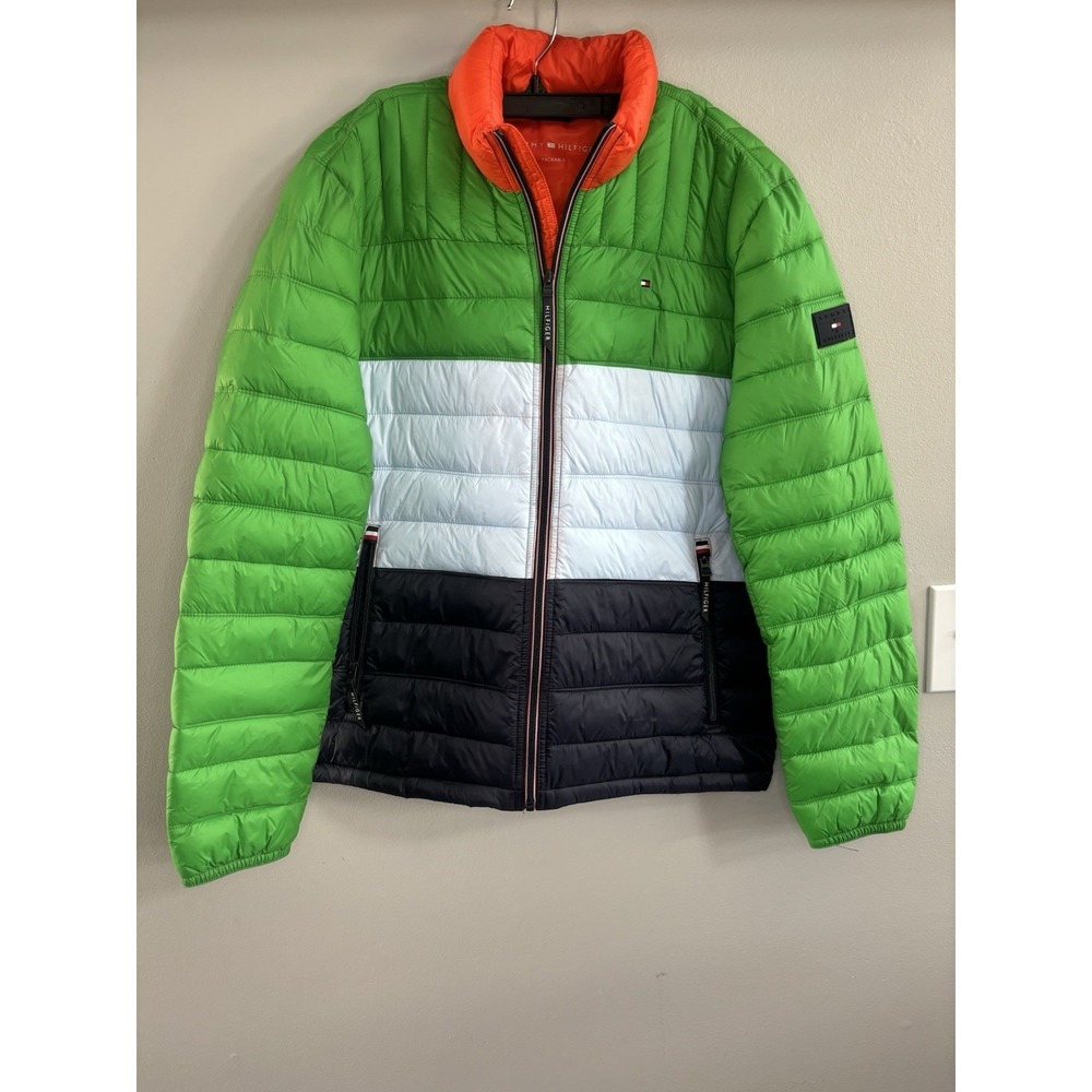 Tommy Hilfiger Winter Puffer Coat-Packable Size LARGE NEW